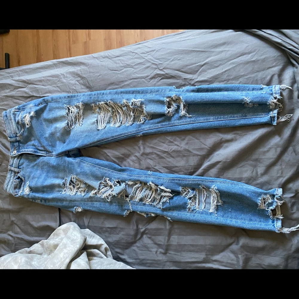 Ripped jean